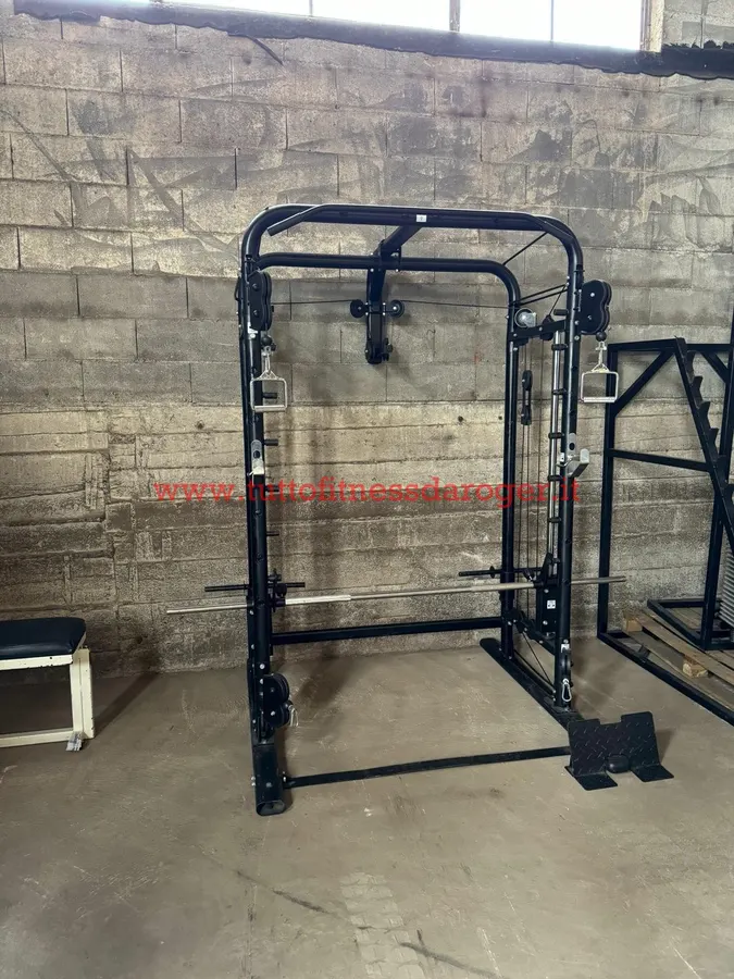 Rack / Multipower con cavi crociati bassi e alti Rack / Multipower con cavi crociati bassi e alti